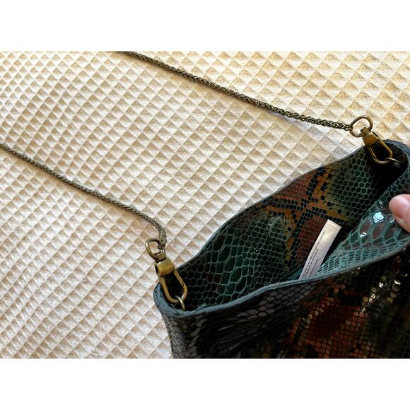 Free People Leather Cross Body Green & Brown Sneak Print Magnetic Closure Purse - Picture 9 of 16